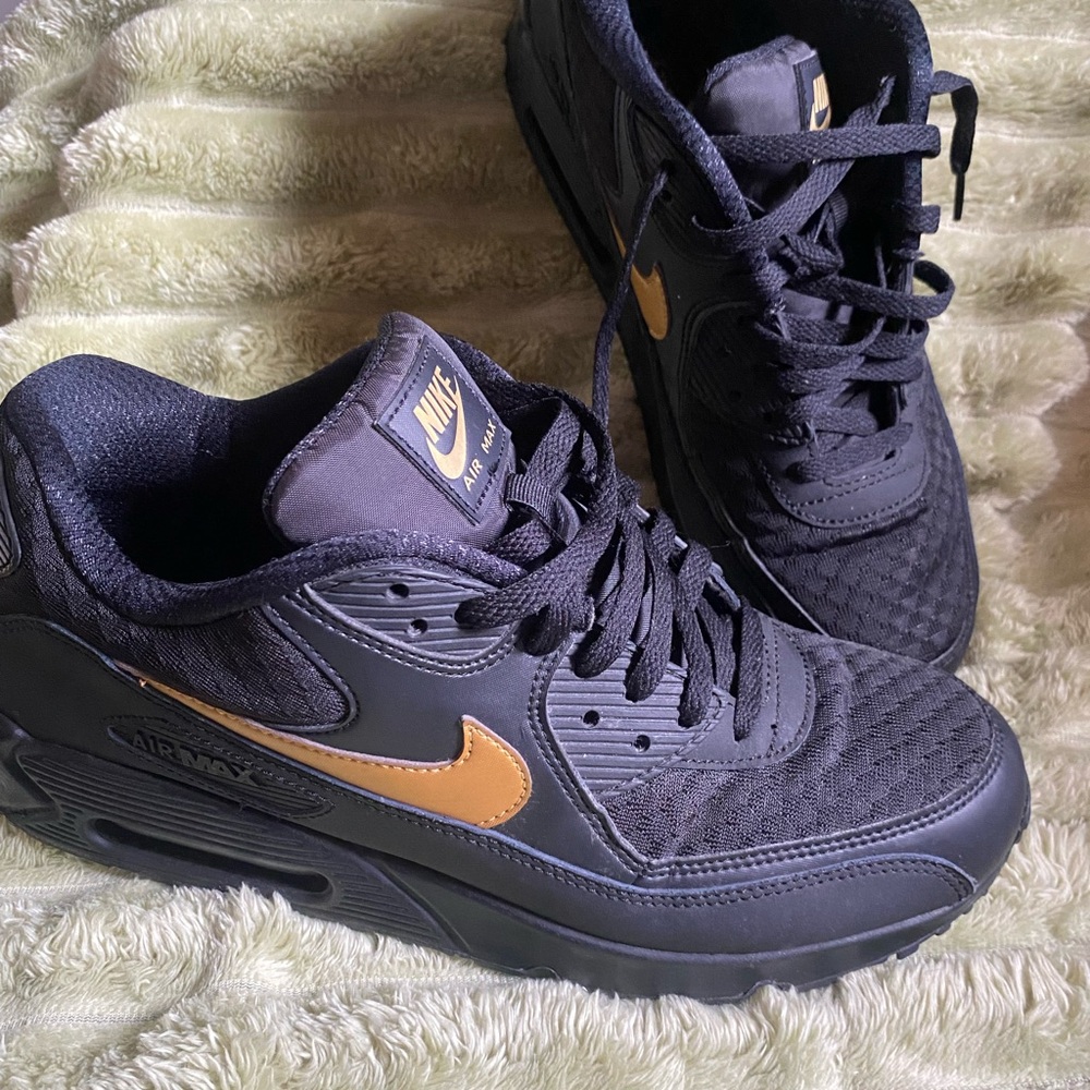 Nike Air Max Black and Gold Men's Shoes